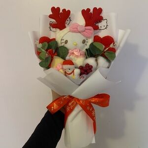 Hello kitty Christmas bouquet